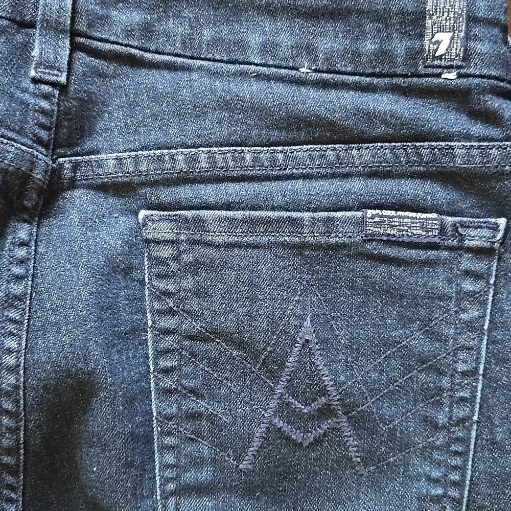 7 for All Mankind The Lexie Petite 'A' Pocket Bootcut Jeans Dark Wash EUC - 29 - Picture 9 of 12